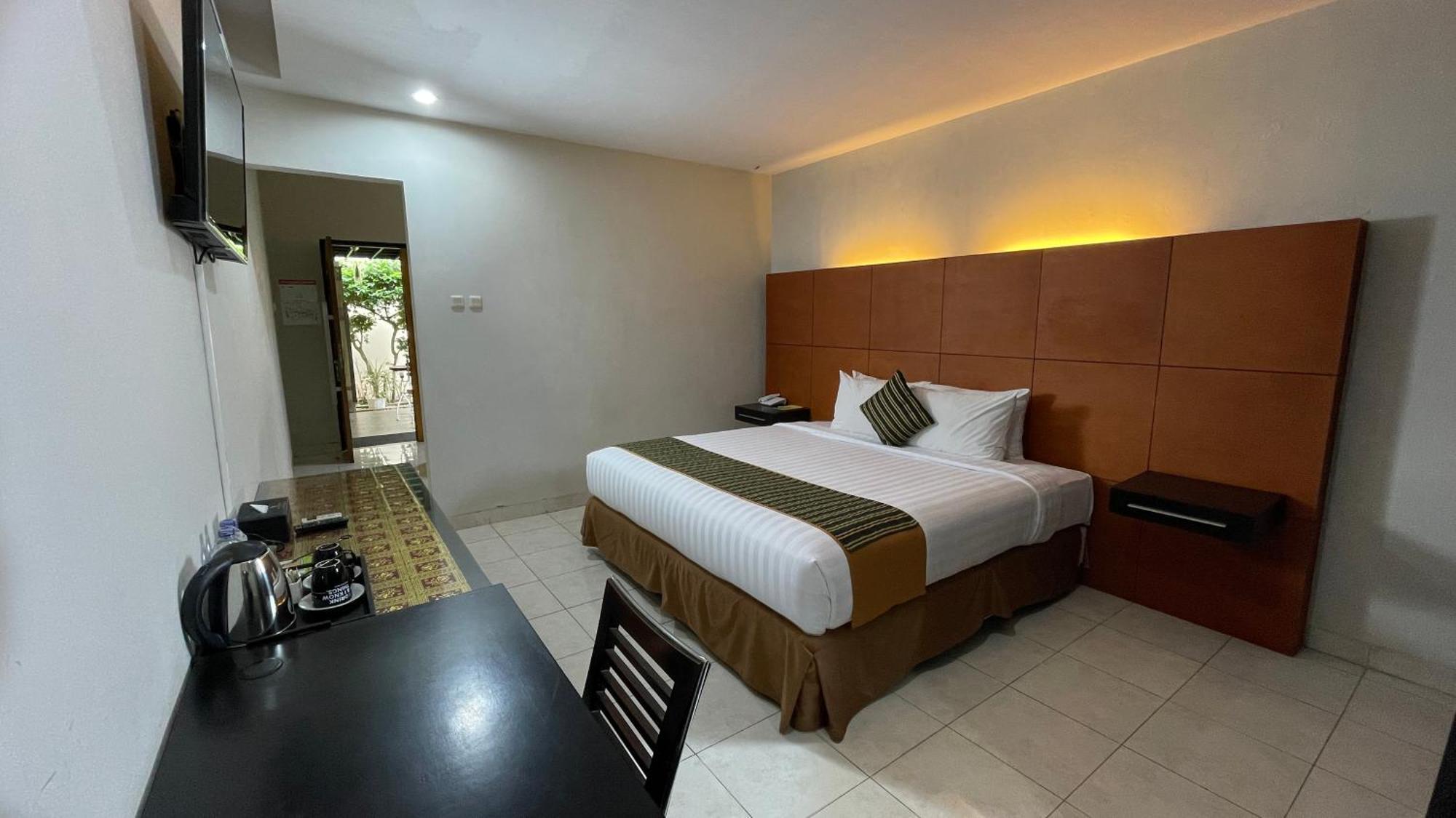 Lpp Convention Hotel Demangan Pakualaman Exterior photo