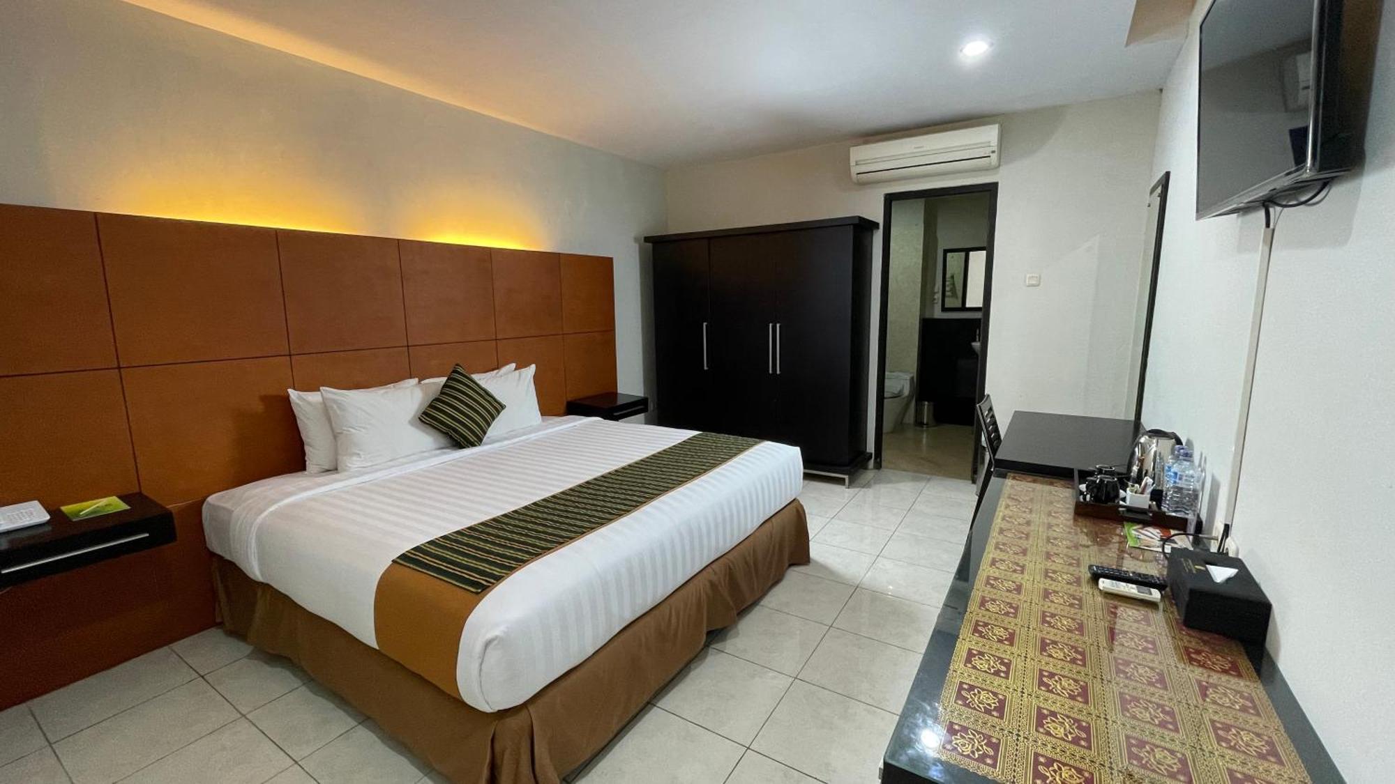 Lpp Convention Hotel Demangan Pakualaman Exterior photo