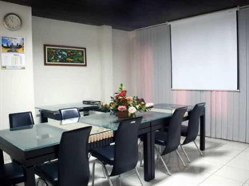 Lpp Convention Hotel Demangan Pakualaman Exterior photo